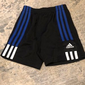 Adidas boys shorts, size 5.